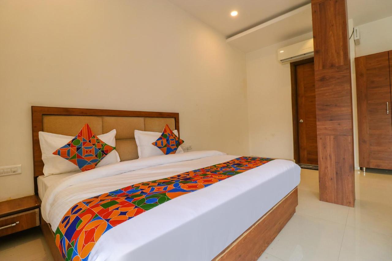 FabHotel Prime Parisar Near Amritsar Railway Station Exterior foto